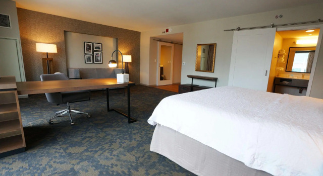 Двухместная студия-люкс Hampton Inn Chicago West Loop Fulton Market Area