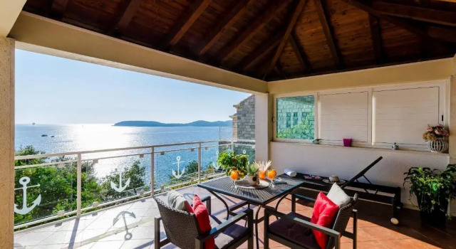 Студия Indys Beach Apartments
