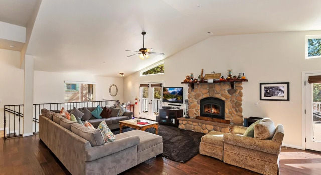 040 - Bear Lake Retreat, Забронировать Отель Биг-Бэар-Сити San Bernardino Mountains