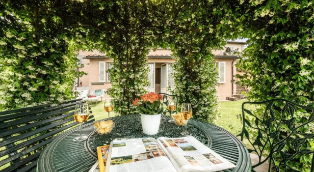 Вилла Villa il Borghetto
