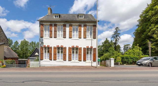 Normandy Fireplace Retreat, Book Hotel Hotels in Manche with Parking, Parking