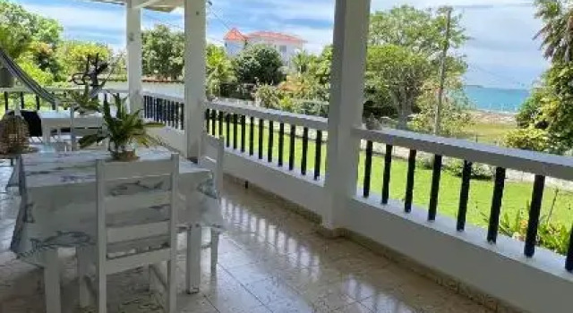 La Perla de Farallon Bed and Breakfast, Брондау Қонақ үй Farallon Панама