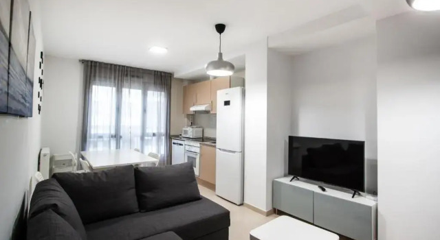 Esguil, apartamento con piscina, a 3 km de la playa, Varaa Huoneisto Llanes 