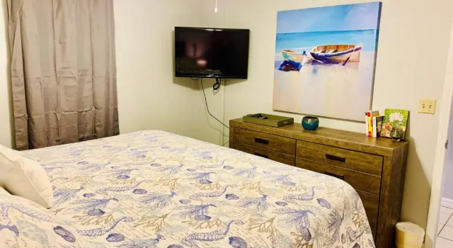Апартаменты c 1 комнатой Just Updated - Beachfront Ocean view, 19th Floor