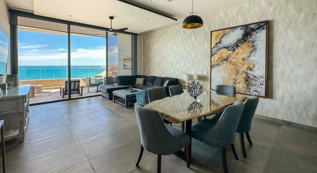 Апартаменты Beachtop Haven 2BR Condo at Iconic Sandy Beach