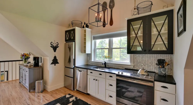 Cozy Campton Cottage < 1 Mi to Owls Nest Resort!