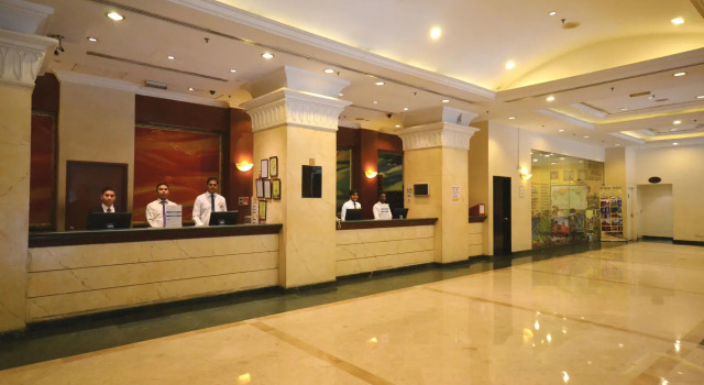 Starus Hotel Bukit Bintang, Забронировать Отель Отели Куала-Лумпура с парковкой, рядом с Центральный парк Куала-Лумпура, Парковка