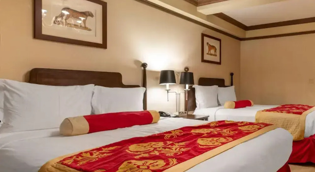 Четырёхместный номер Standard Blakely New York Hotel