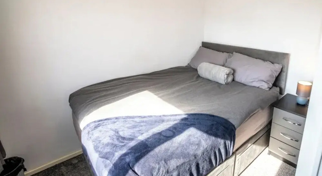 3 Bed Home - Sleeps 8 - Stoke City fc - Parking, Κράτηση Διακοσστικό σπίτι Stoke-on-Trent Staffordshire