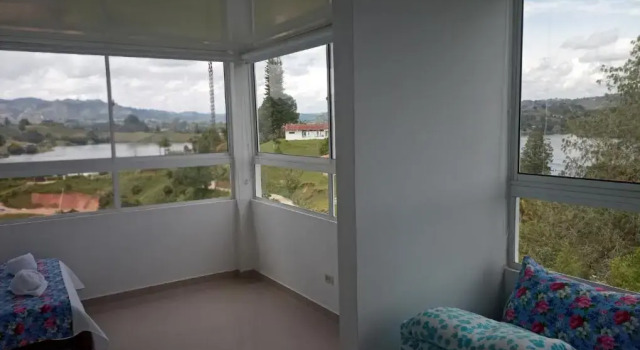 Люкс Deluxe Paradise Lake Hotel