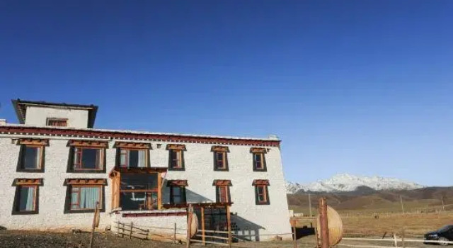 Kangding Zandan·Lin Snow Mountain Pasture Homestay (Tagong Grassland), Prenota Hotel Hotel a Sichuan con parcheggio, Parcheggio