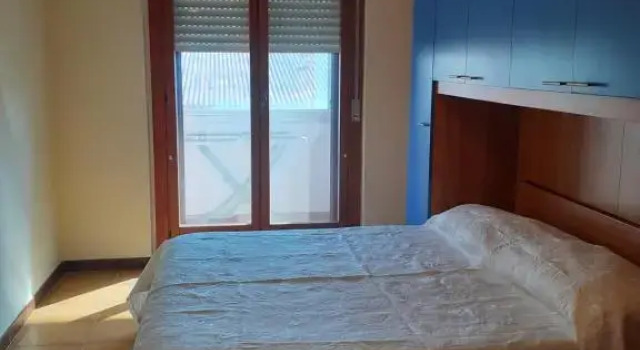 Apartment Elena, centrale, 3km dal mare, Забронировать Апартаменты/квартира Отели Ористано с парковкой, Парковка