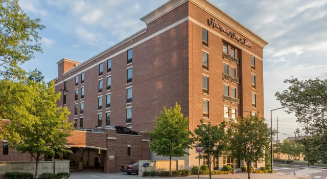 Кровать в общем номере Hampton Inn & Suites Knoxville-Downtown