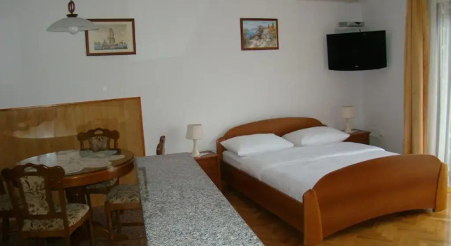 Семейная студия Apartments Villa Sunce