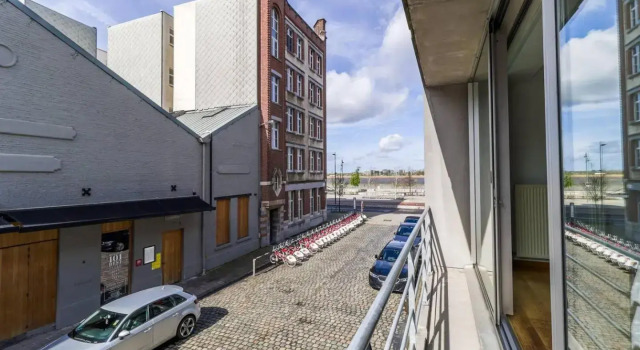 Bright & Cosy Apartment on the riverside in the Hip&Trendy Antwerp South City Center, Забронировать Апартаменты/квартира Апартаменты Антверпена, рядом с Железнодорожный вокзал Антверпен-Южный, Апартаменты/квартира