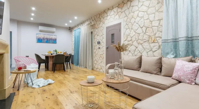 Вилла с 2 комнатами с видом на бассейн Vesta Villa