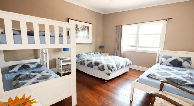 Bellingen Belfry Guesthouse, Забронировать Отель Беллинген Northern Rivers, рядом с Гольф-клуб г. Беллинген