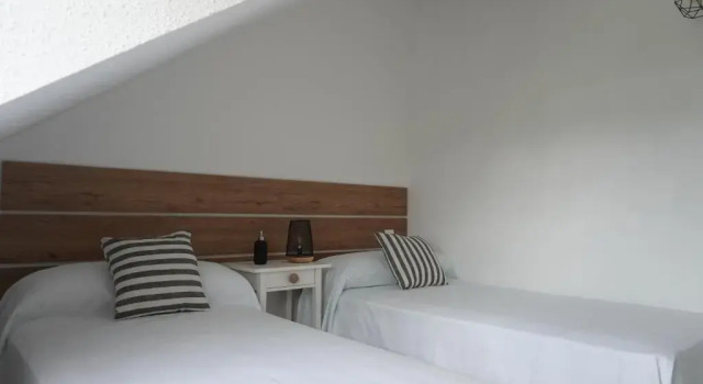 Hostal La Biela 43, Rezerwuj Hotel  