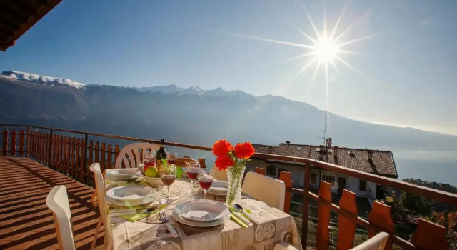 Апартаменты Balcone Panoramico sul Garda