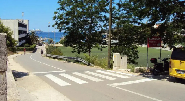 Apartments Green & Orange, Забронировать Апартаменты/квартира Отели Хвара с парковкой, рядом с Church of the Holy Spirit Hvar, Парковка