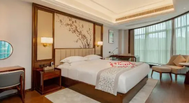 Люкс Premier Huaer International Hotel