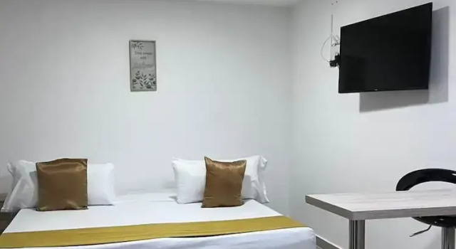 Hotel Granada Suites Deluxe