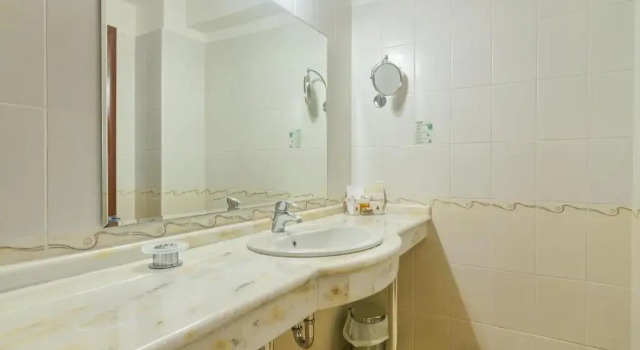 Dwuosobowy suite Hotel Saturn