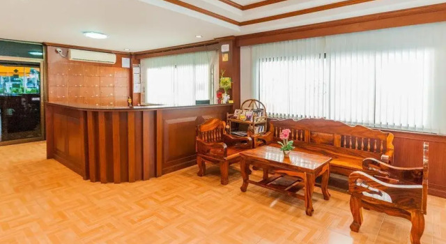 Bella Tropicana Hotel and Guesthouse