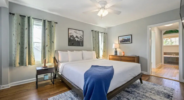 Plan A Trip To Georgia Aquarium In This Comfy 3BR, Varaa Hotelli Hapeville Georgia