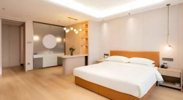 Семейный люкс Haining Holiday International Hotel