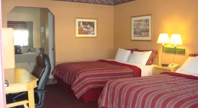 Muir Lodge Motel