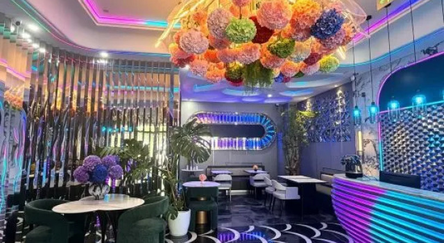 Beijing W+ Luxury Select Hotel (Beijing Universal Resort Liyuan Subway Station Branch)