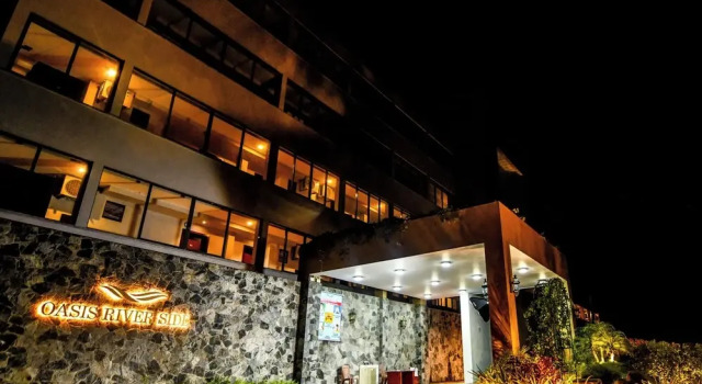 Oasis Riverside Hotel, Забронировать Отель Отели Западной провинции с завтраком, Завтраки