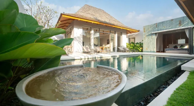 Tropical Pool Anchan Indigo 16