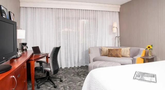 Номер Standard Courtyard Chicago Glenview/Northbrook