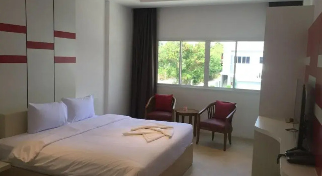 Picasso Hotel 24 Inn
