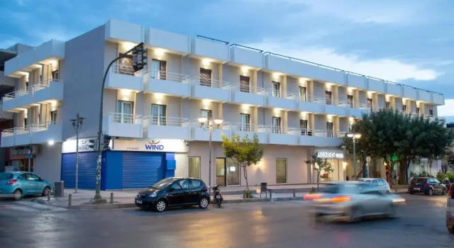 Asterion Hotel, Rezerwuj Hotel Hotele w Retimno z parkingiem, Parking