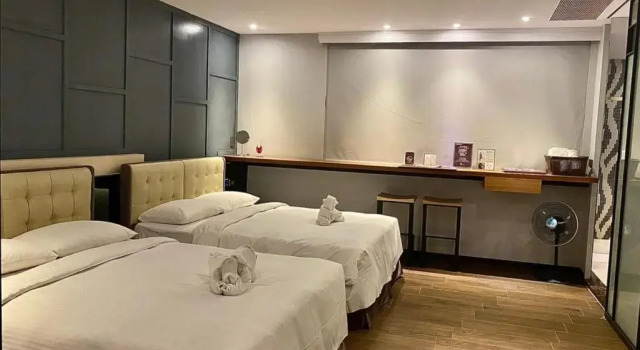 Четырёхместный номер Deluxe 3 Door Hotel
