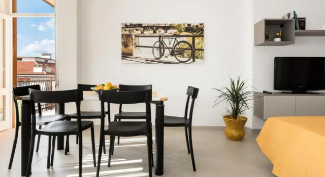Civico40 Luminoso appartamento con balconi e garage privato, Prenota Appartamento Hotel a Veneto con parcheggio, Parcheggio