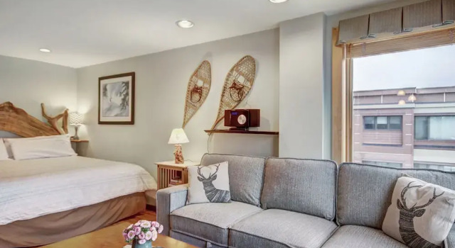 Ge At Breckenridge Peak 9 Inn, Liftside 402 Studio Bedroom Condo by RedAwning
