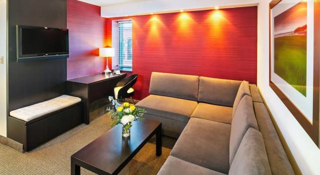 Полулюкс с видом на город Cambridge Suites Hotel Halifax