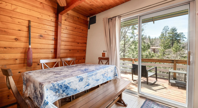 Bear Claw Inn, Забронировать Отель Биг-Бэар-Сити San Bernardino Mountains
