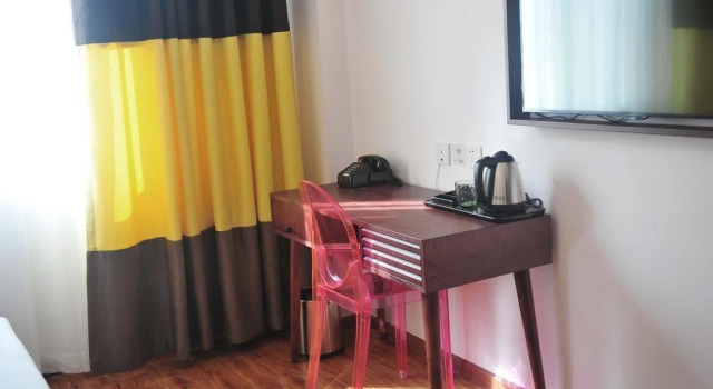 Xing Long Hotel&Suite, Book Hotel Hoteller i Sichuan med parkering, Parkering