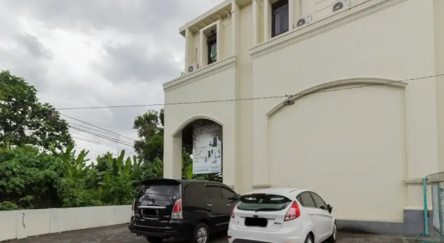 RedDoorz @ Malalayang 2 Manado
