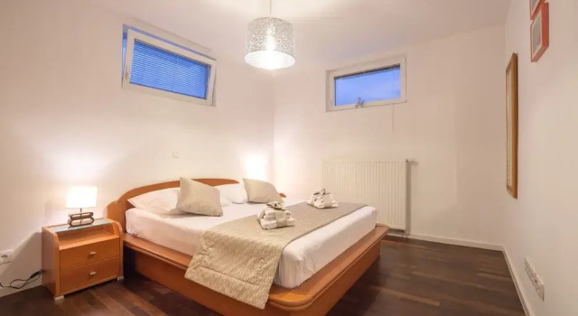 Luxury City Villa Trogir, Забронировать Вилла Отели Трогир с парковкой, рядом с Church of St. Barbara, Парковка