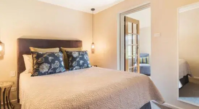 Люкс с видом на озеро Stonewell Cottages and Vineyards