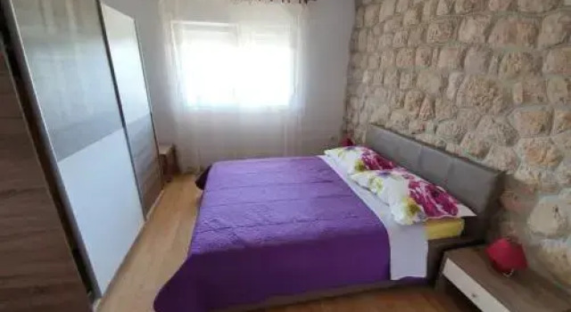 Apartment Romana