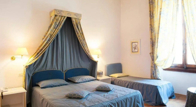 Palazzo Ruspoli Hotel, Забронировать Отель Дуомо Флоренция, рядом с Дом Буонаротти