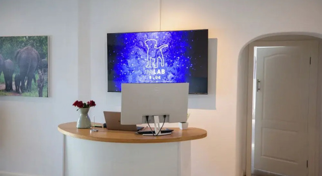 theLAB BLUE, Забронировать Отель СПА-отели Франсхук, рядом с Huguenot Memorial Museum, SPA-услуги