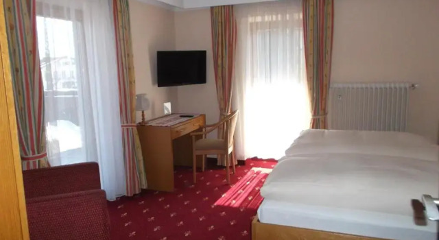Двухместный номер Standard с балконом Hotel Bavaria